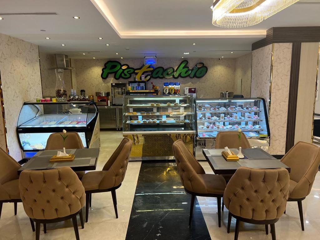 Al Ansar Golden Tulip होटल Medina